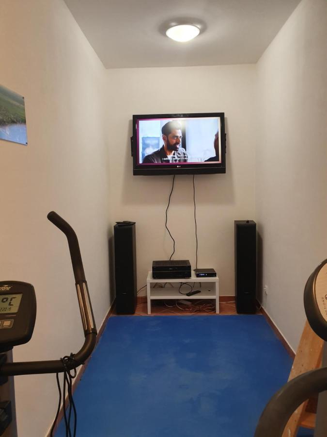 Cosy Spacious Wooden Chalet Na Hrib Stiska Vas 外观 照片